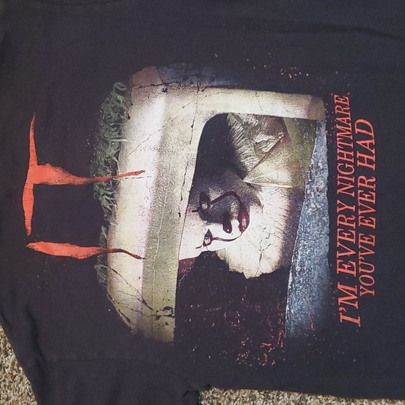 IT Movie Pennywise - You'll Float Too! Unisex Pocket Tee Size Small - Picture 2 of 7